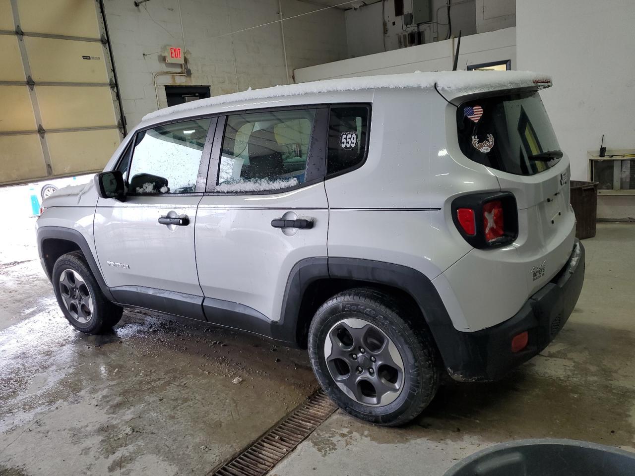 2016 Jeep Renegade Sport - Image 2