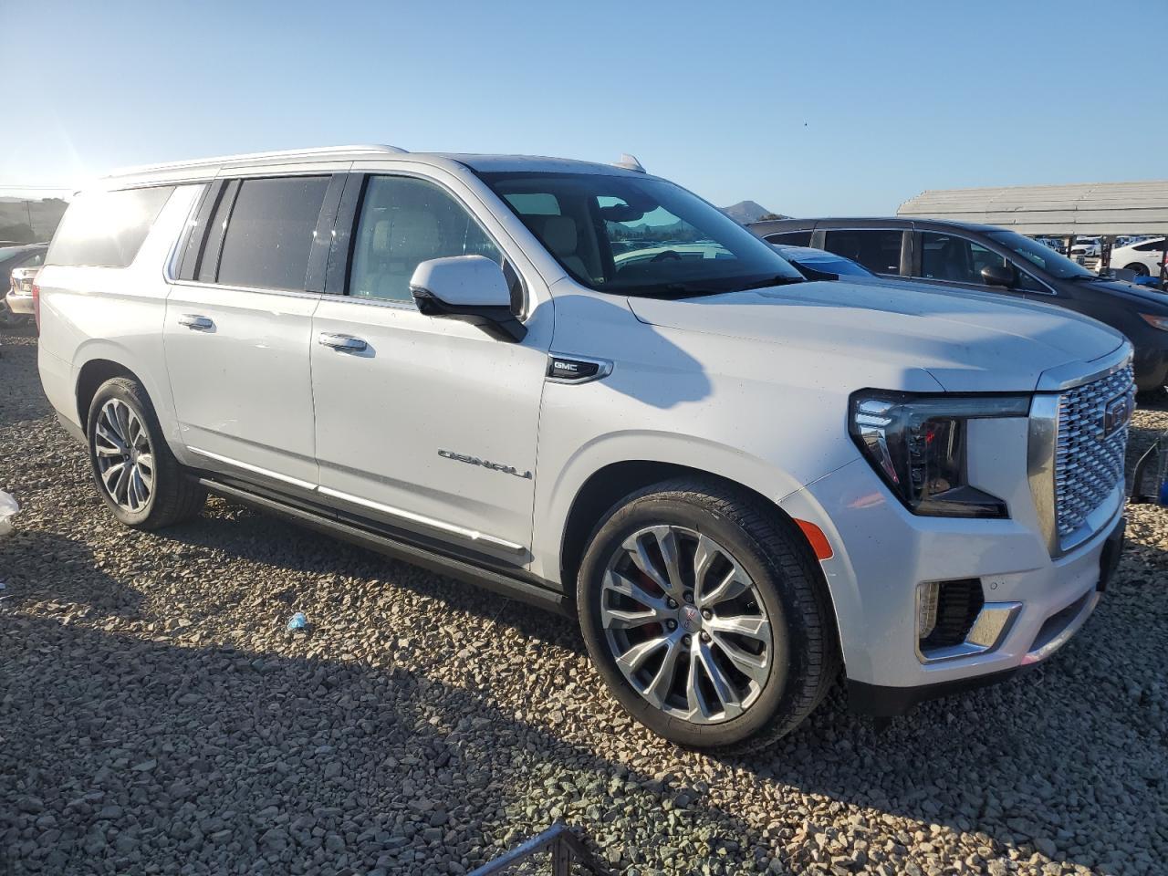 2021 GMC Yukon Xl Denali - Фото 4