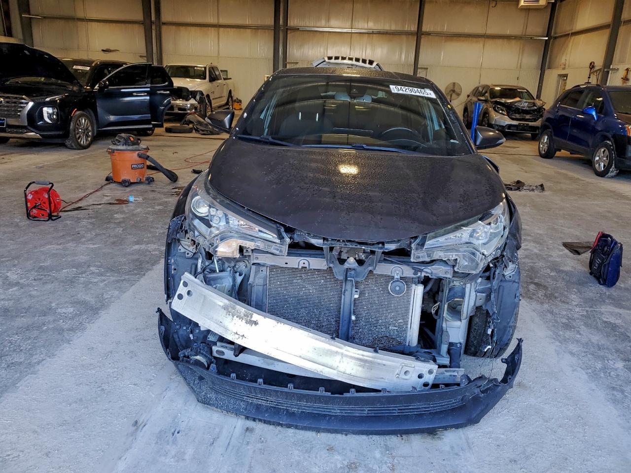 2018 Toyota C-Hr - Фото 5