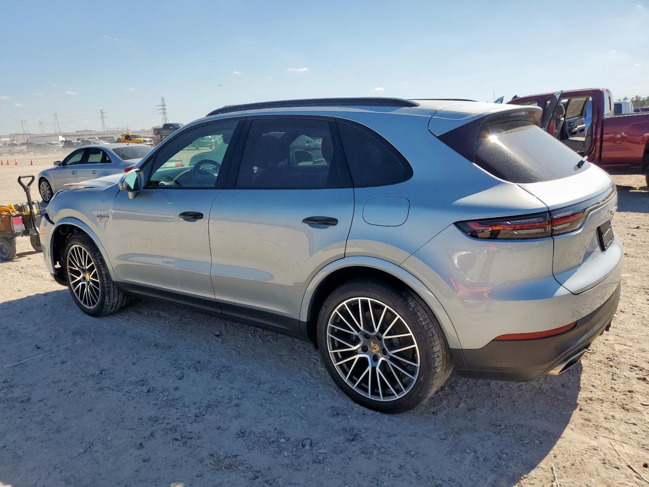 2023 Porsche Cayenne E-Hybrid - Фото 2
