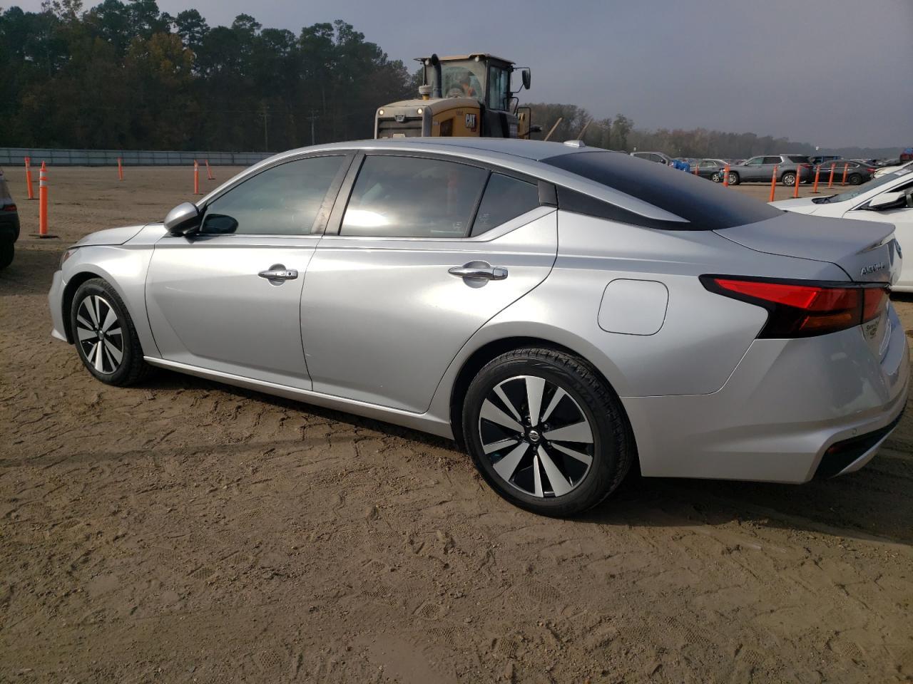 2022 Nissan Altima Sv - Image 2