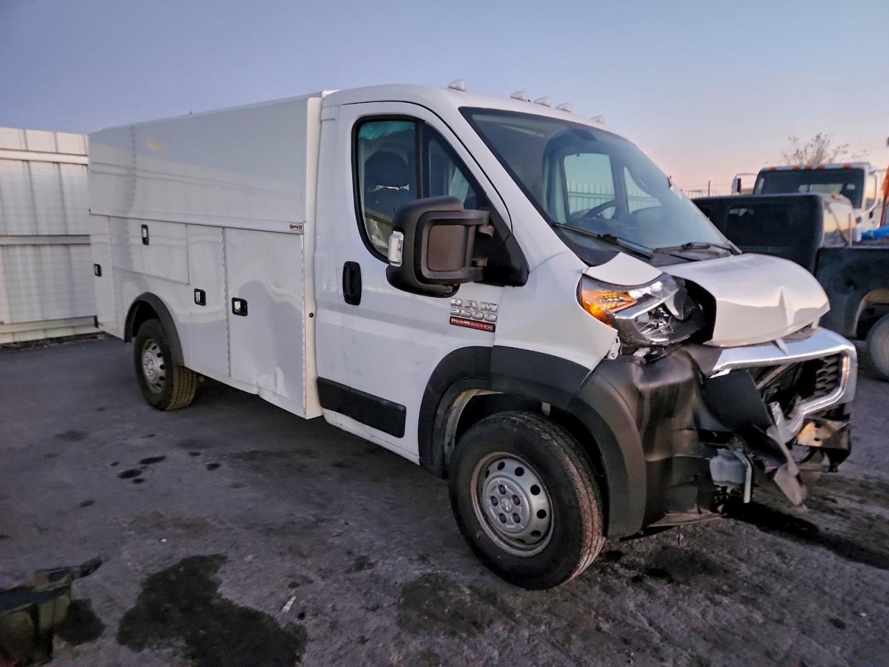 2019 Ram Promaster Cutaway 35 - Фото 4