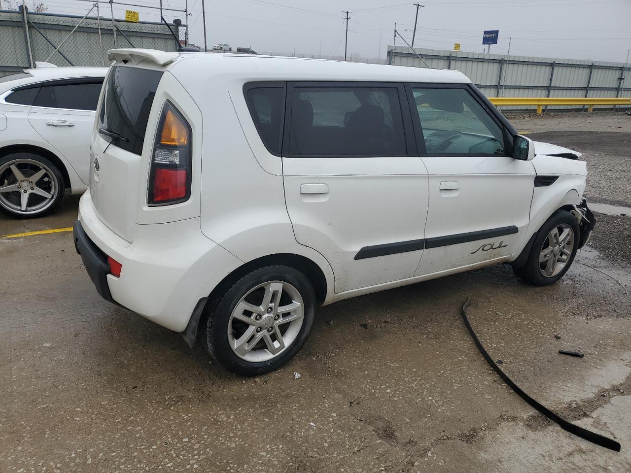 2010 Kia Soul + - Фото 3