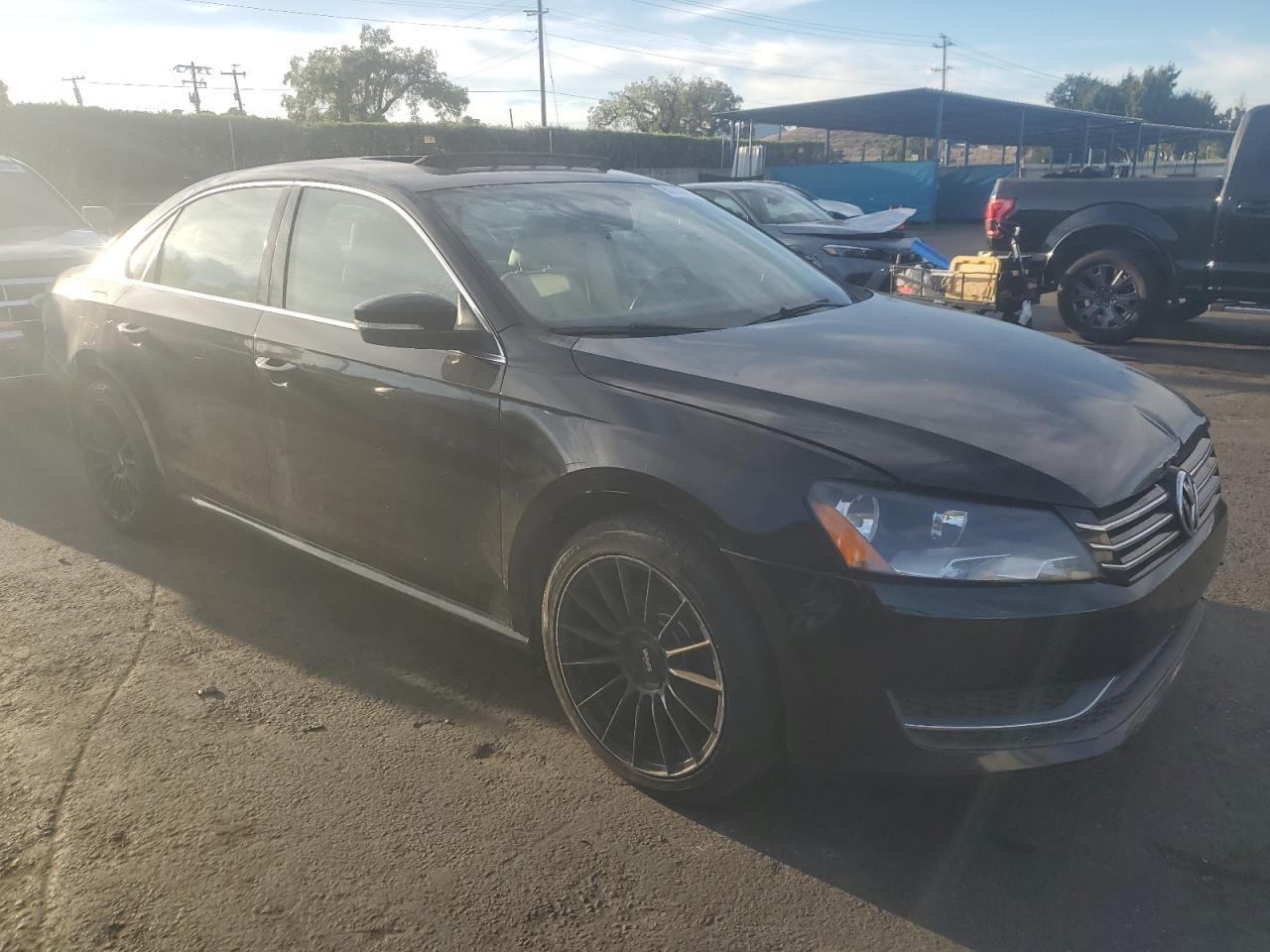 2014 Volkswagen Passat Se - Image 4