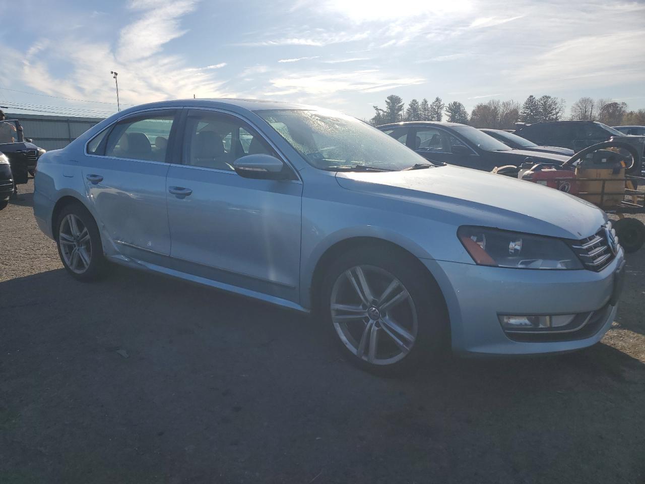 2012 Volkswagen Passat Sel - Image 4