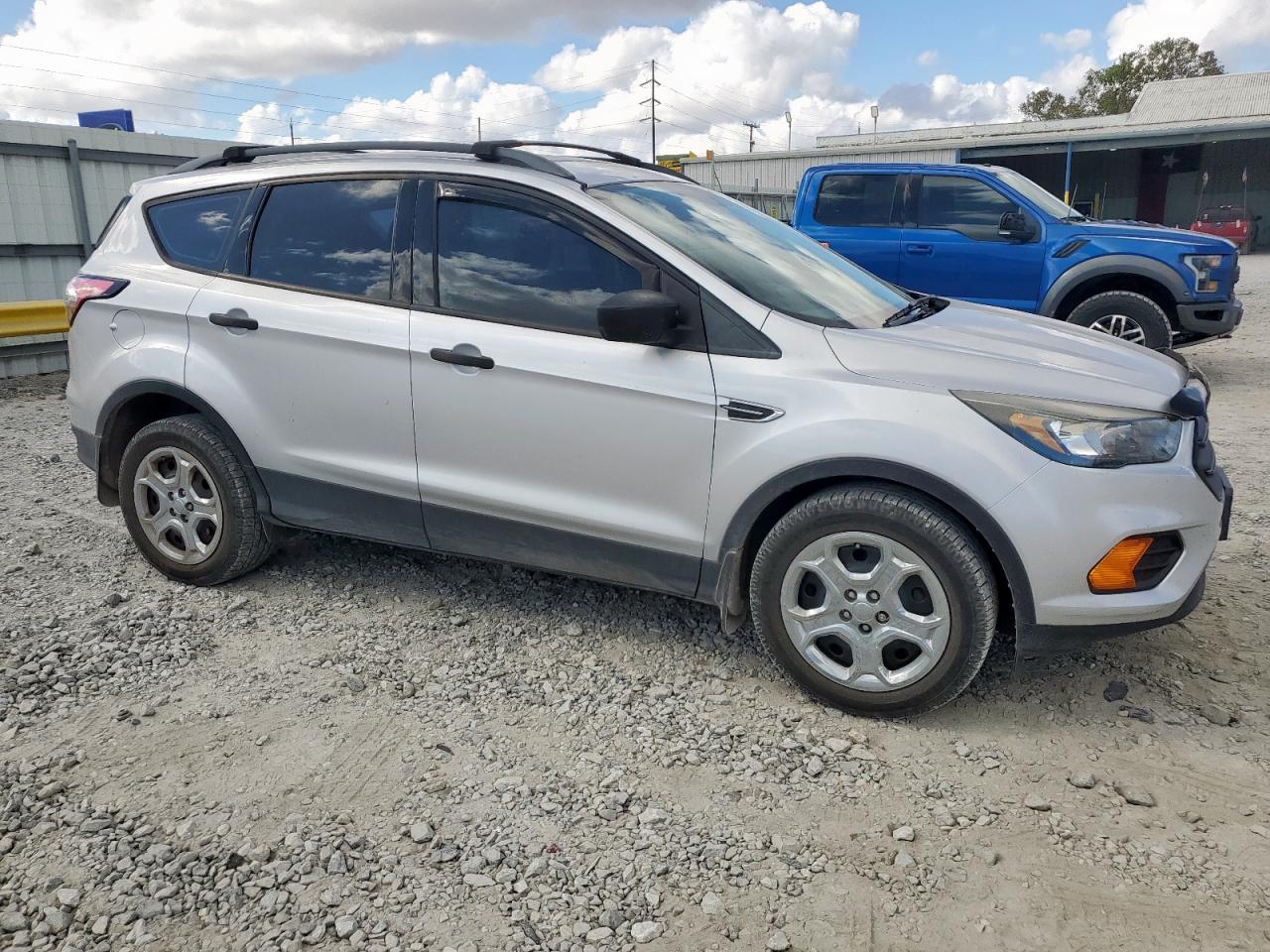 2018 Ford Escape S - Фото 4