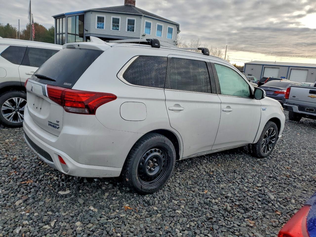 2018 Mitsubishi Outlander Se - Фото 3