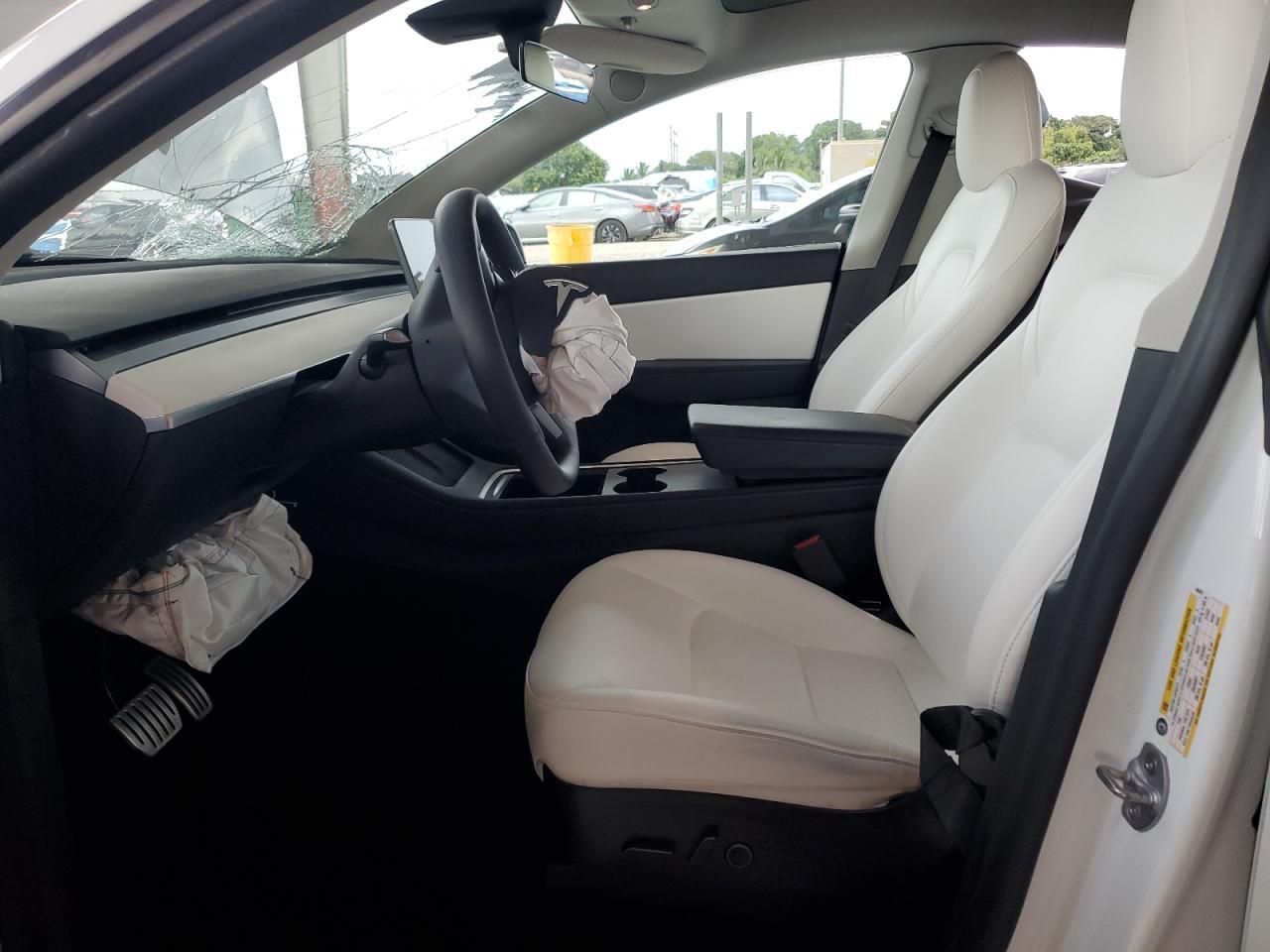 2022 Tesla Model Y - Фото 7