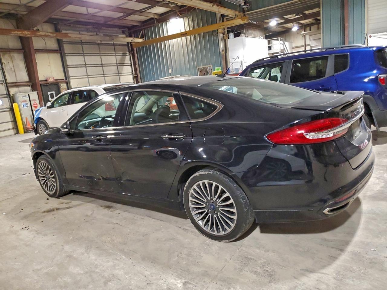 2018 Ford Fusion Titanium/Platinum - Фото 2