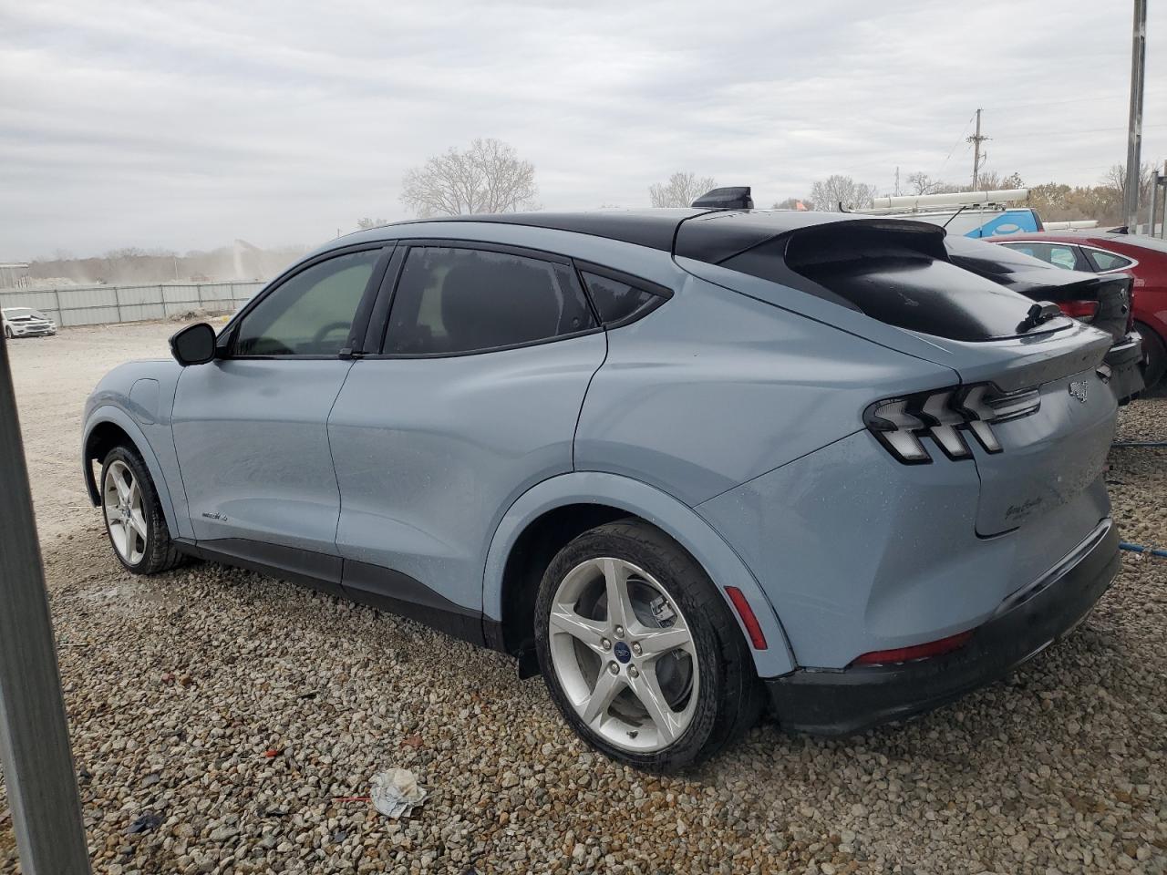 2025 Ford Mustang Mach-E Premium - Фото 2