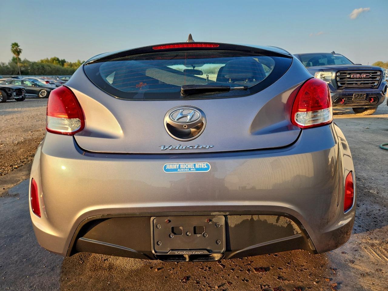 2016 Hyundai Veloster - Image 6