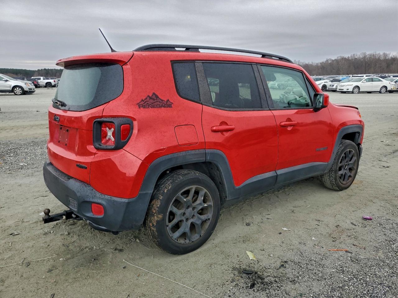 2015 Jeep Renegade Latitude - Фото 3