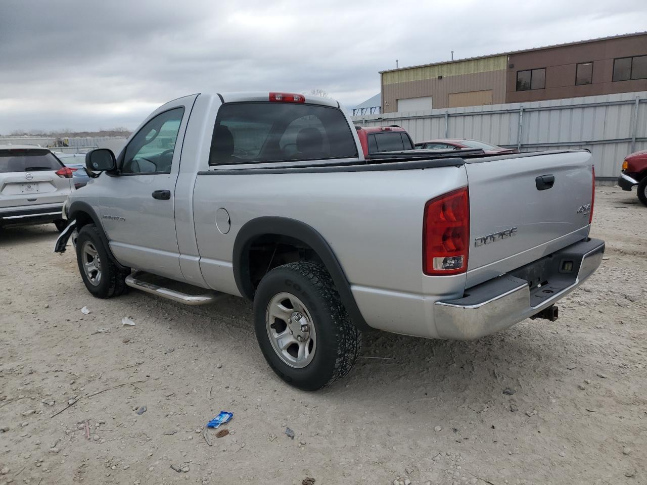 2003 Dodge Ram 1500 St - Фото 2