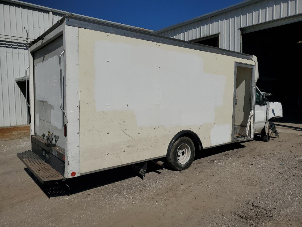 2021 Ford E350 Delivery Truck - Image 3