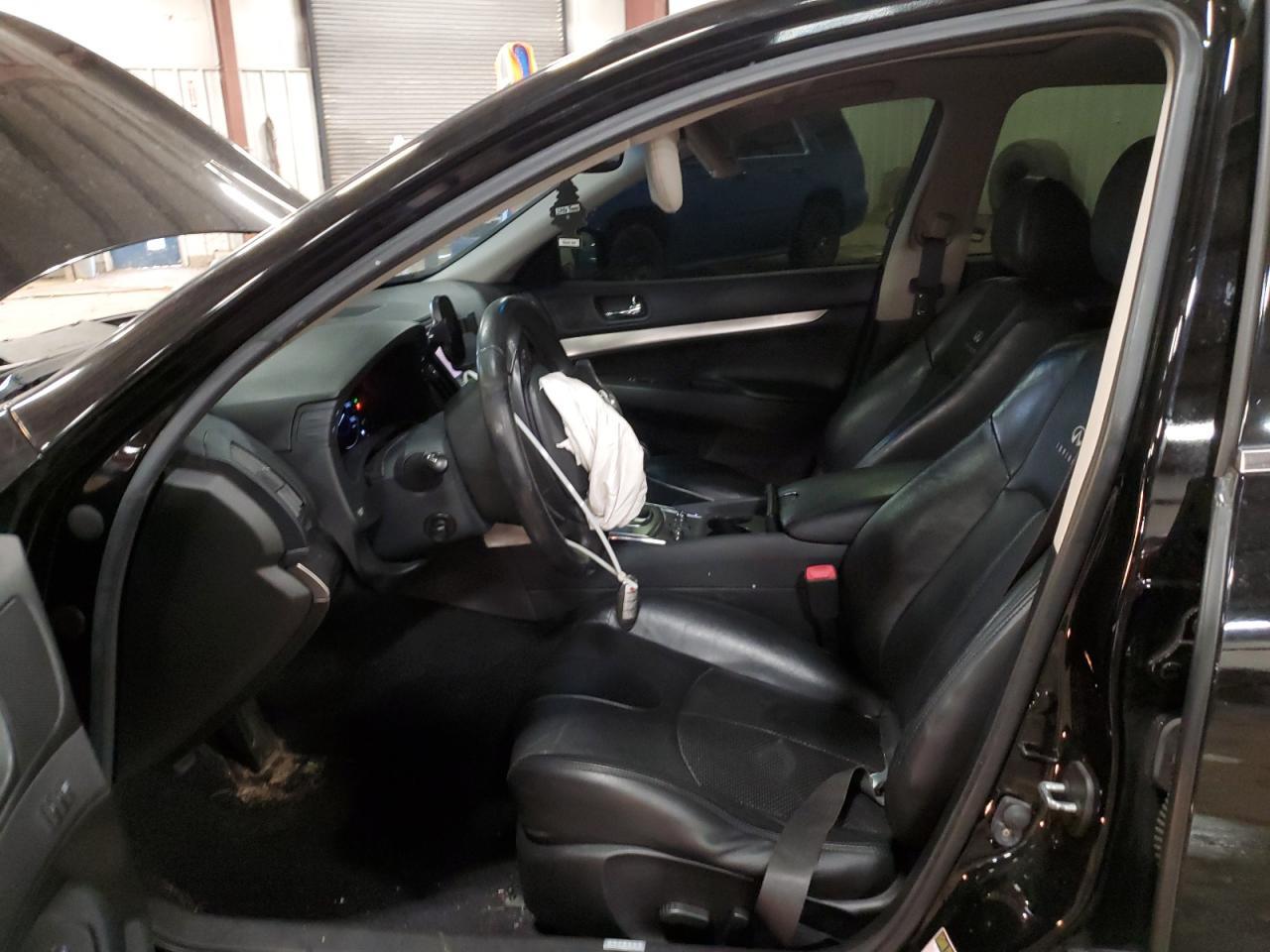 2011 Infiniti G37 - Image 7