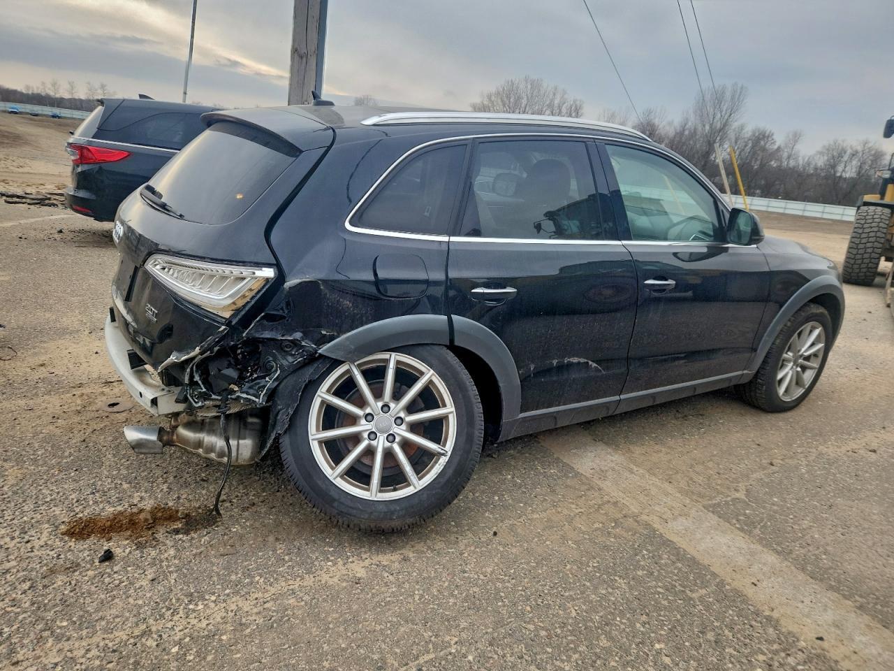 2017 Audi Q5 Premium Plus - Image 3