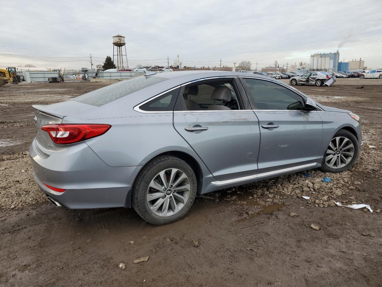 2017 Hyundai Sonata Sport - Image 3