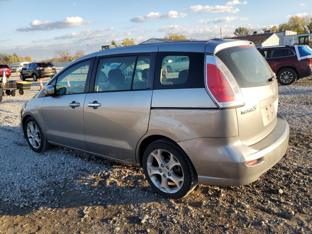 2010 Mazda 5 - Image 2