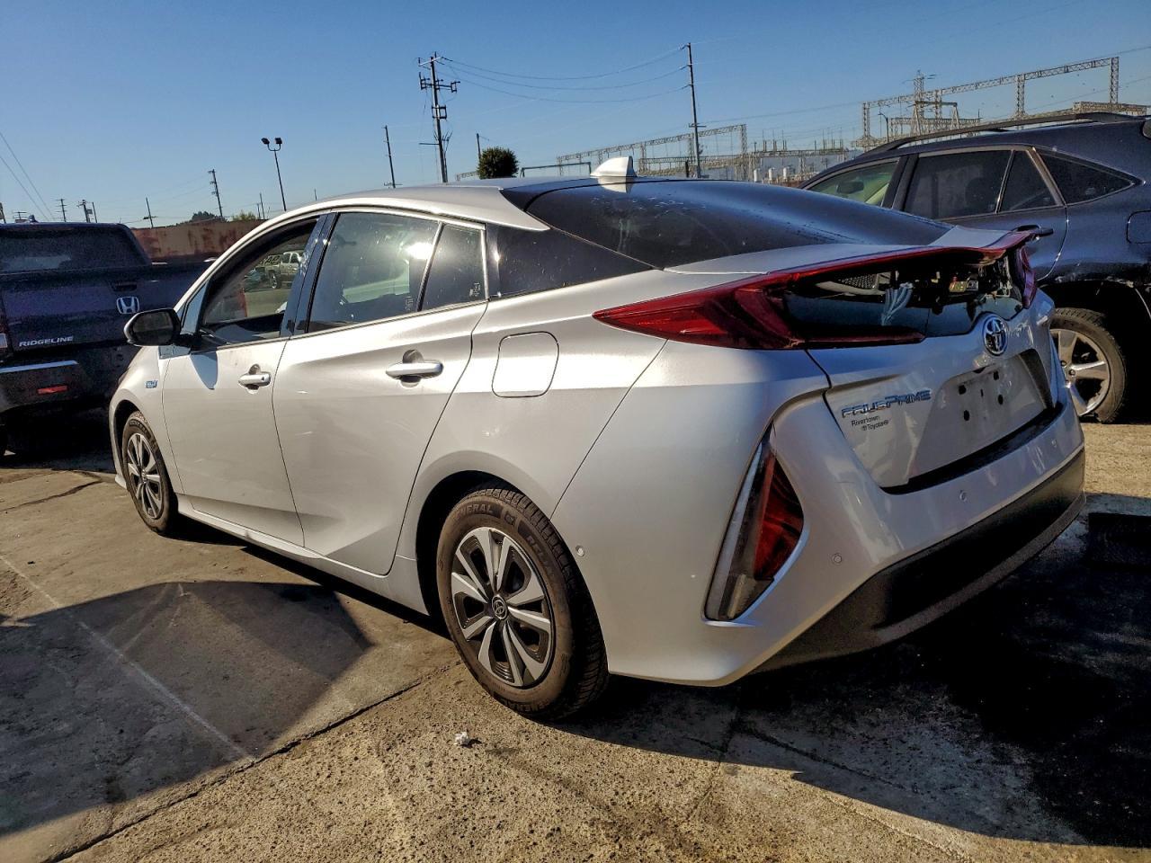 2018 Toyota Prius Prime - Image 2