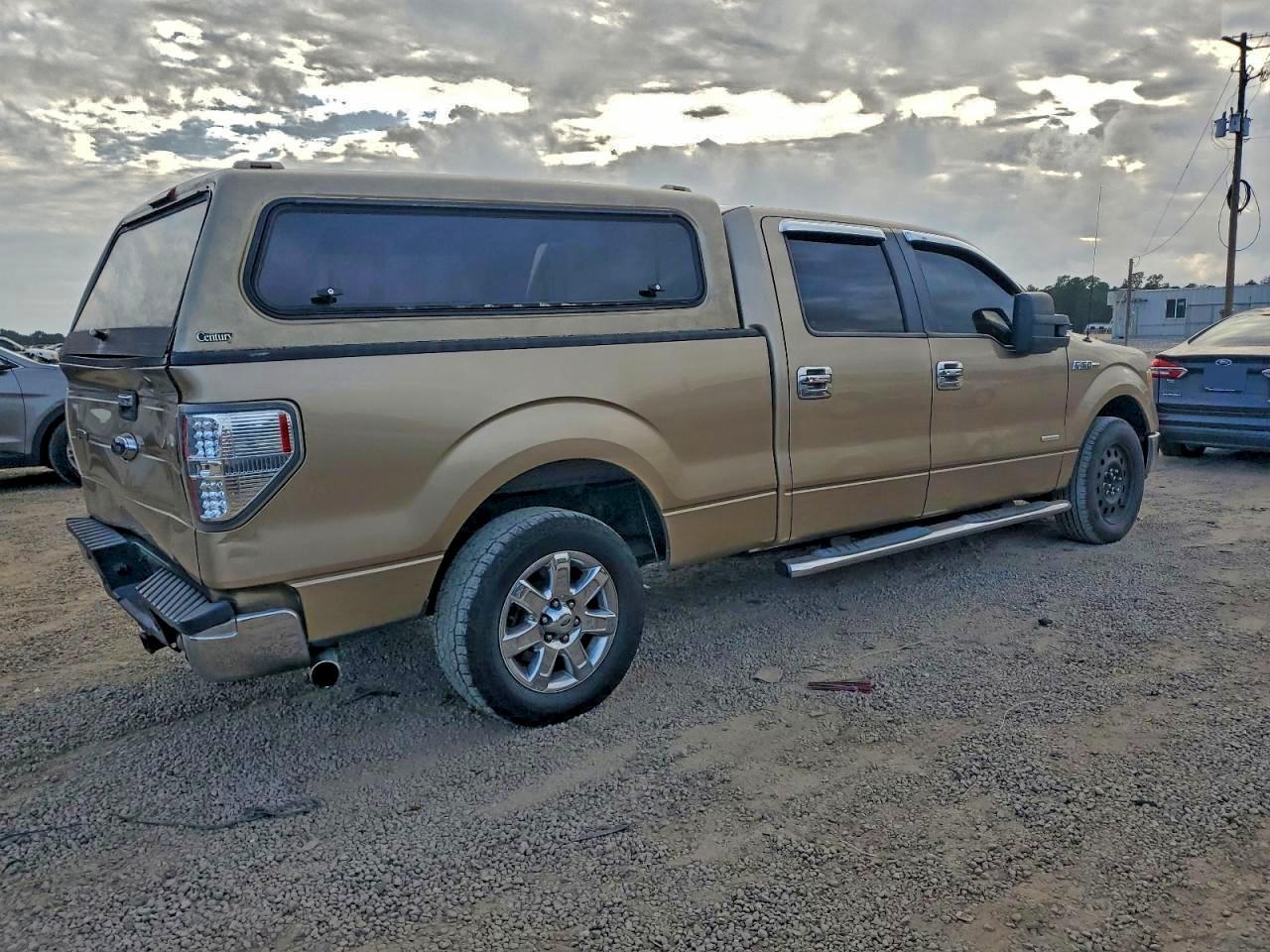 2013 Ford F150 Supercrew - Image 3