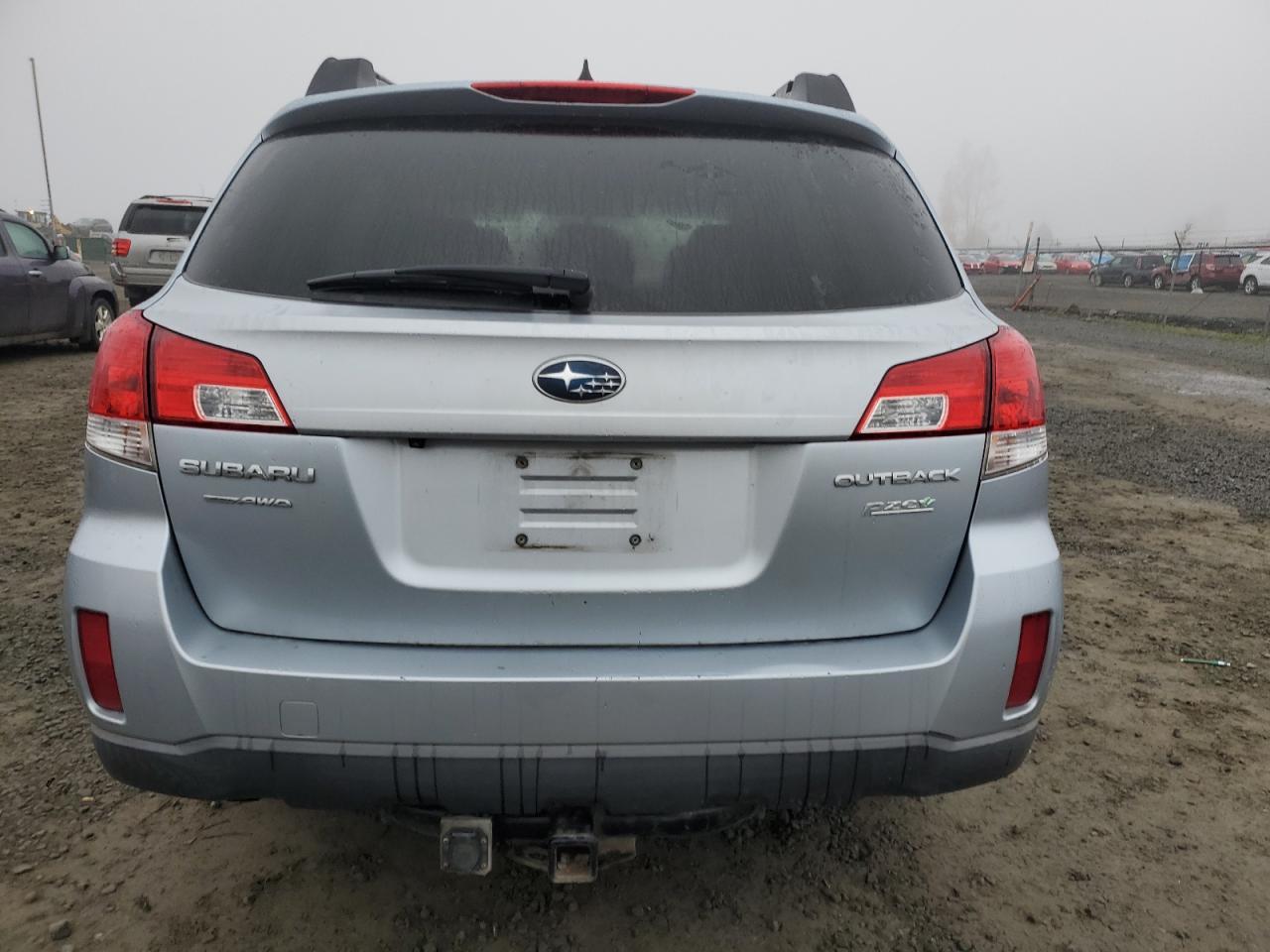 2014 Subaru Outback 2.5I Limited - Image 6