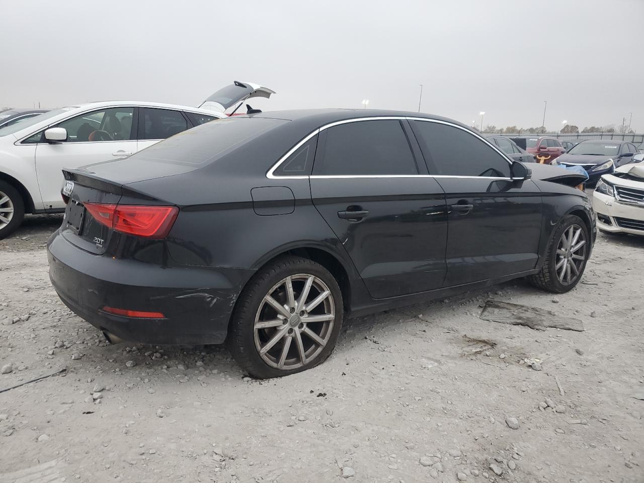 2015 Audi A3 Premium Plus - Фото 3