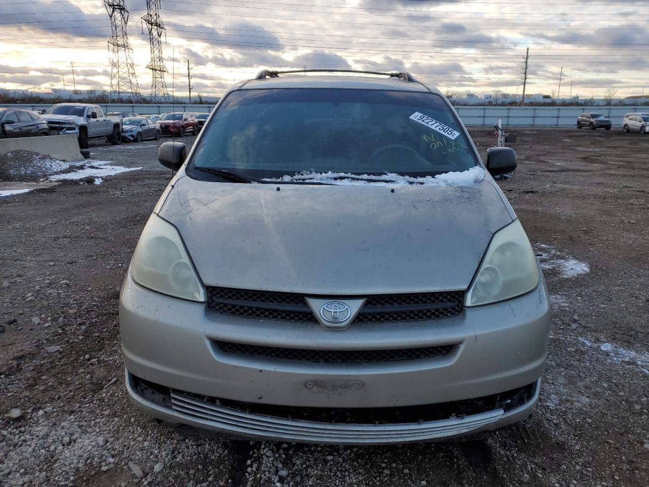 2005 Toyota Sienna Ce - Image 5