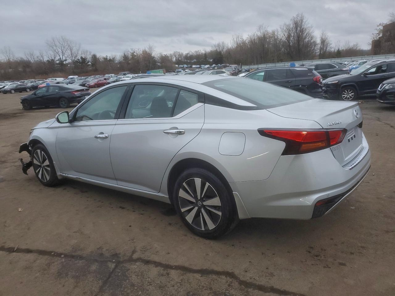 2022 Nissan Altima Sv - Фото 2