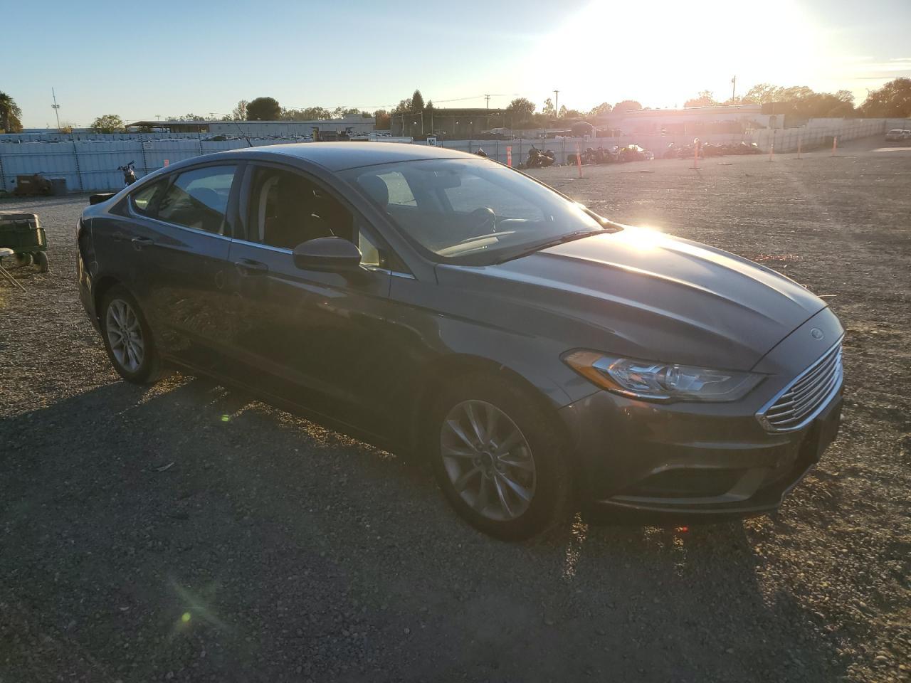 2017 Ford Fusion Se - Фото 4