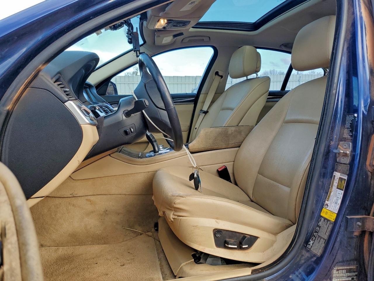 2012 BMW 535 Xi - Image 7