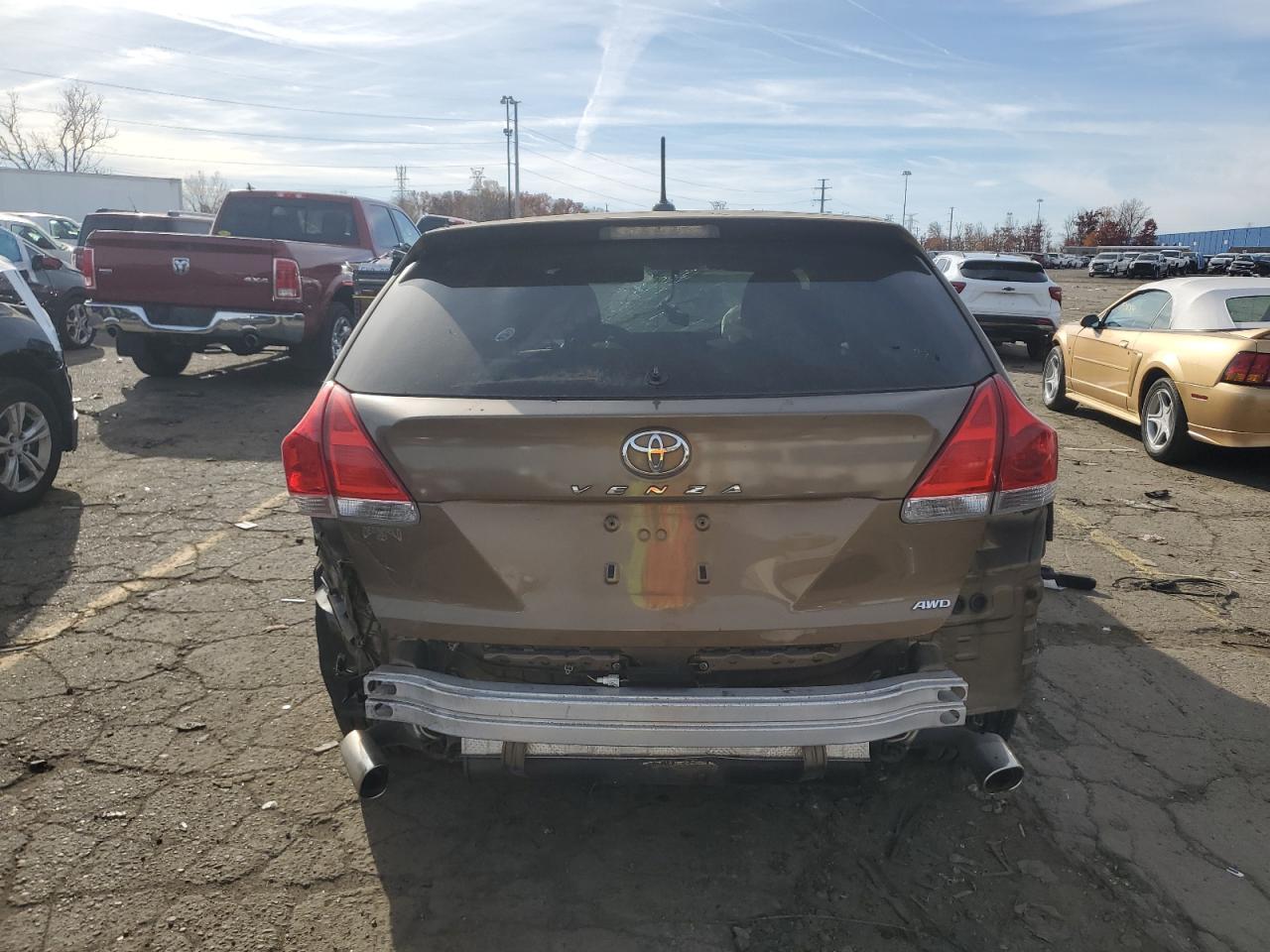 2010 Toyota Venza - Фото 6