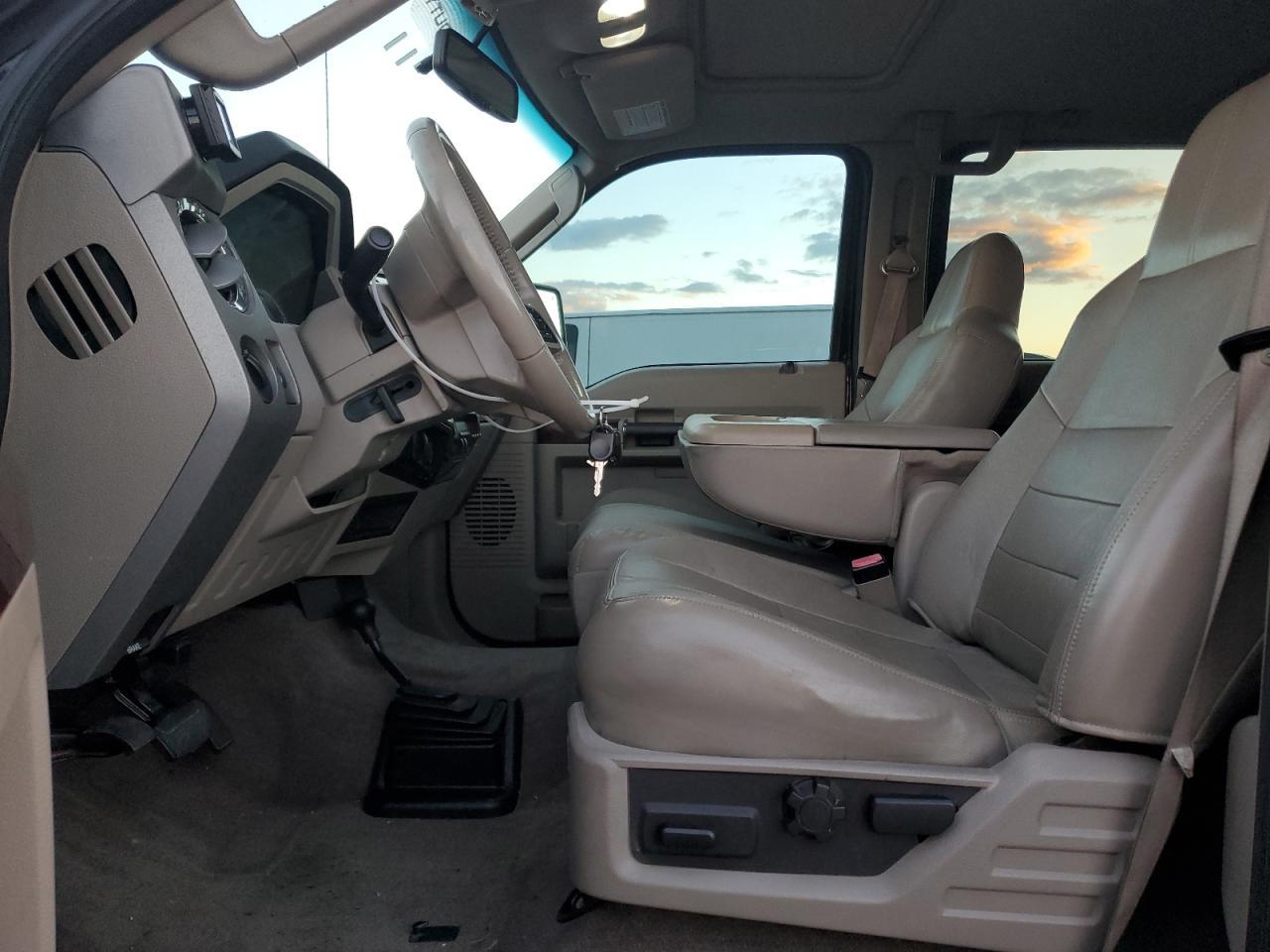 2010 Ford F450 Super Duty - Фото 7