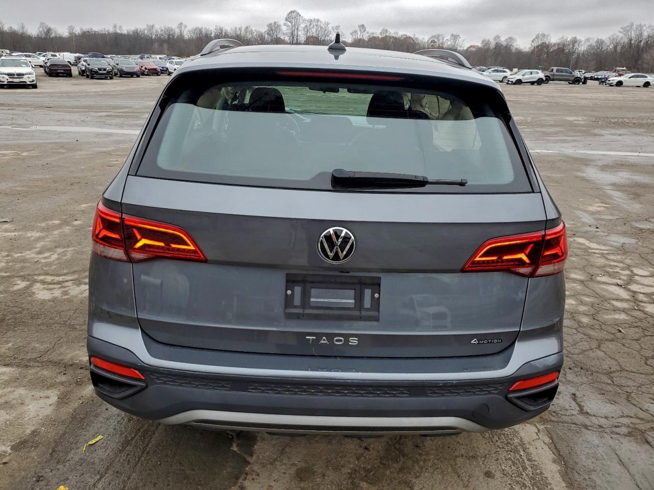 2022 Volkswagen Taos S - Фото 6