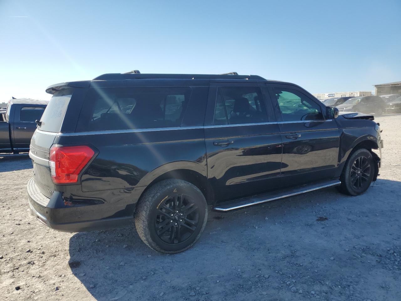 2023 Ford Expedition Max Xlt - Фото 3