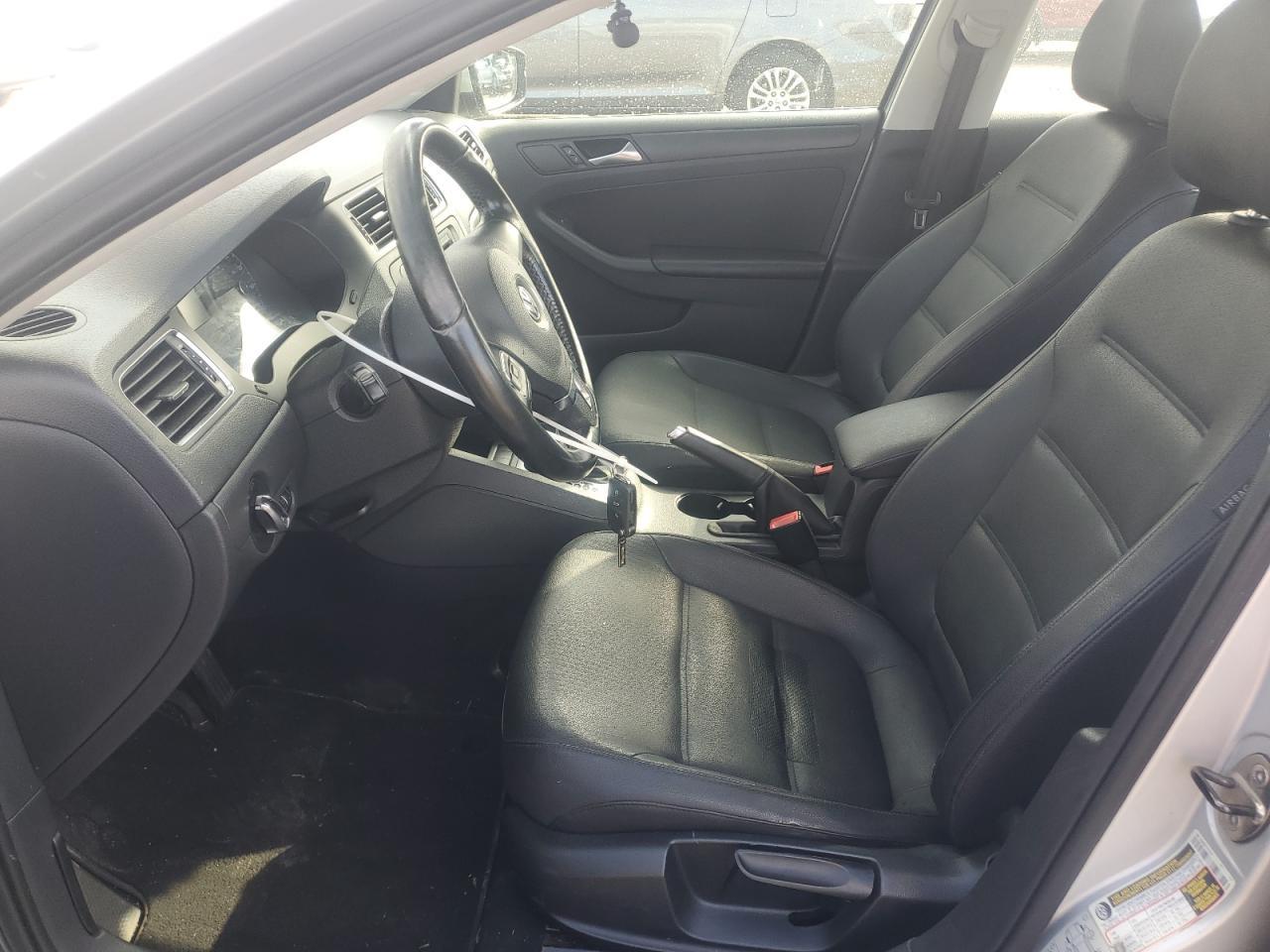 2011 Volkswagen Jetta - Image 7