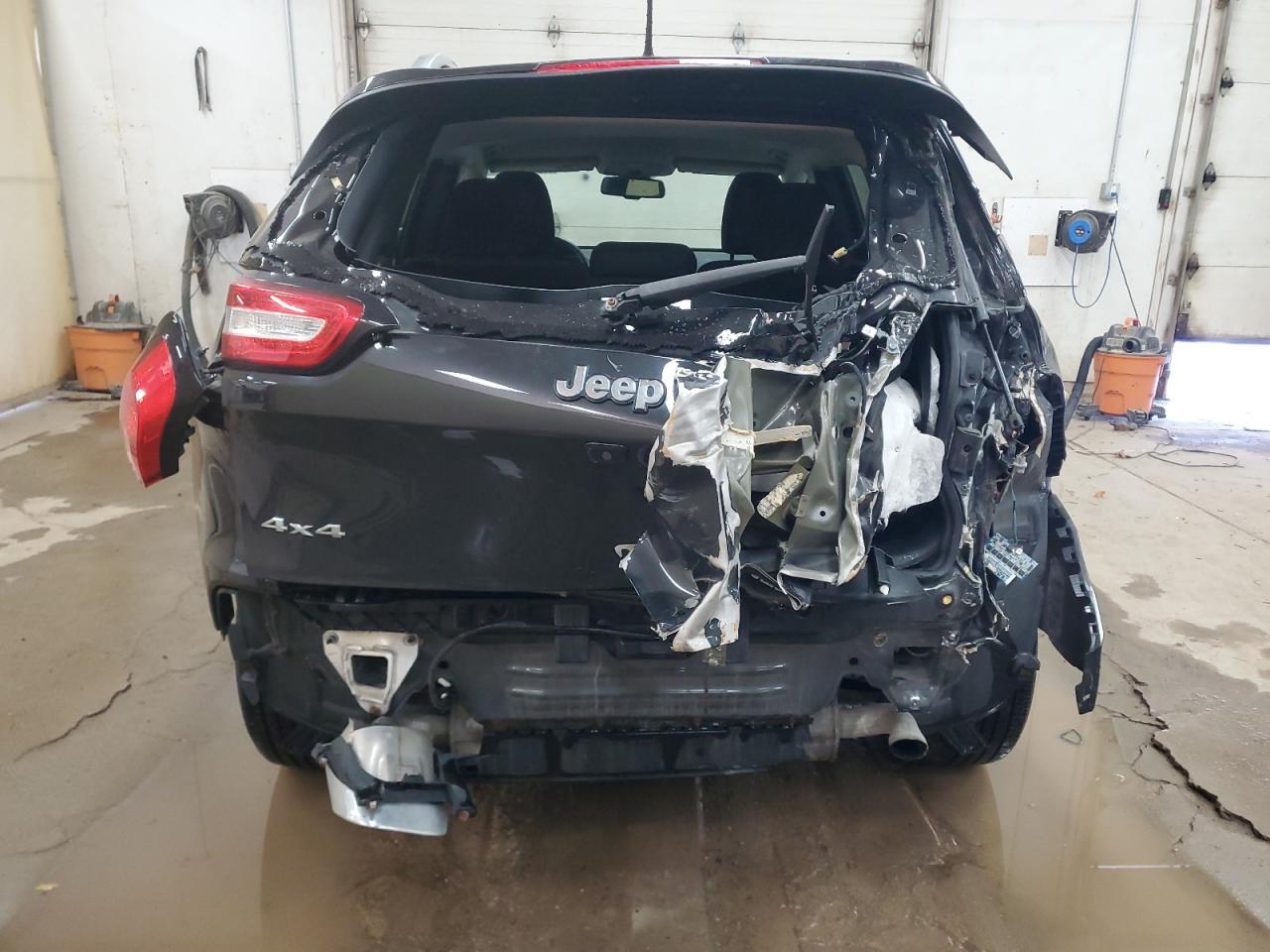 2016 Jeep Cherokee Latitude - Фото 6