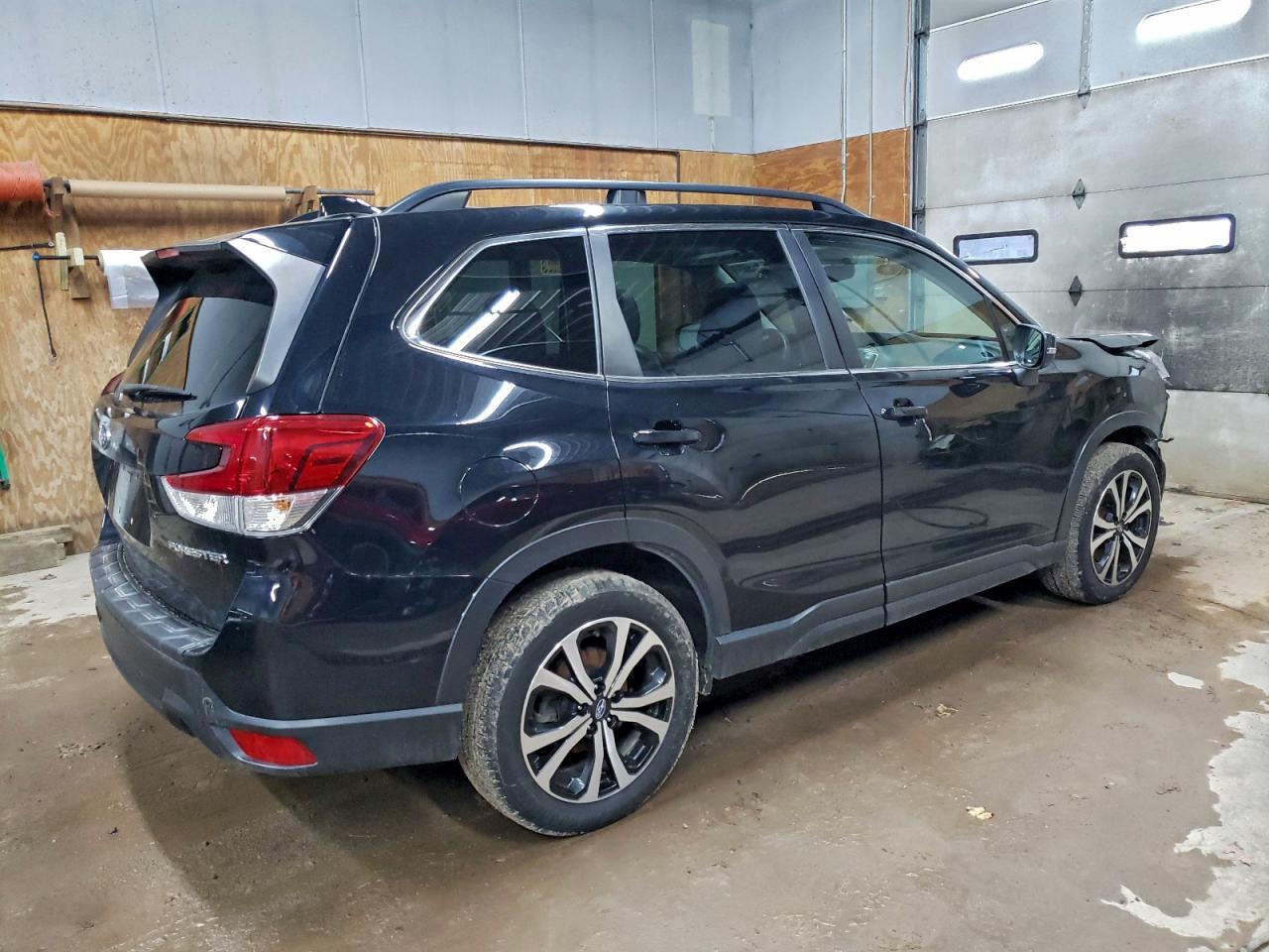 2019 Subaru Forester Limited - Фото 3