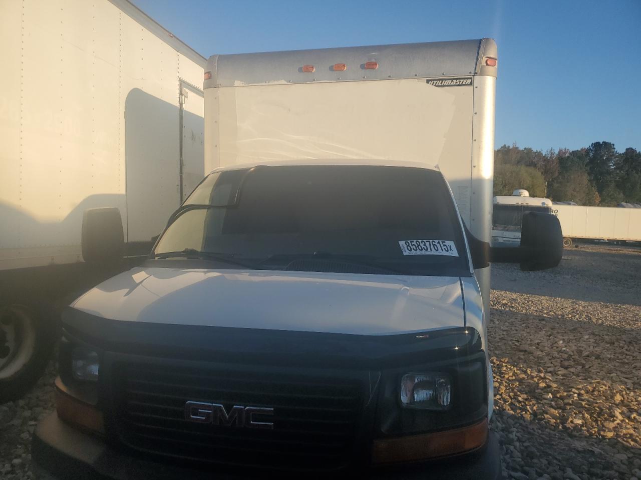 2014 GMC Savana Cutaway G3500 - Фото 5