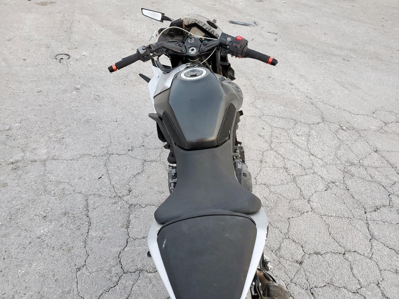 2024 Suzuki Gsx800 F - Фото 6