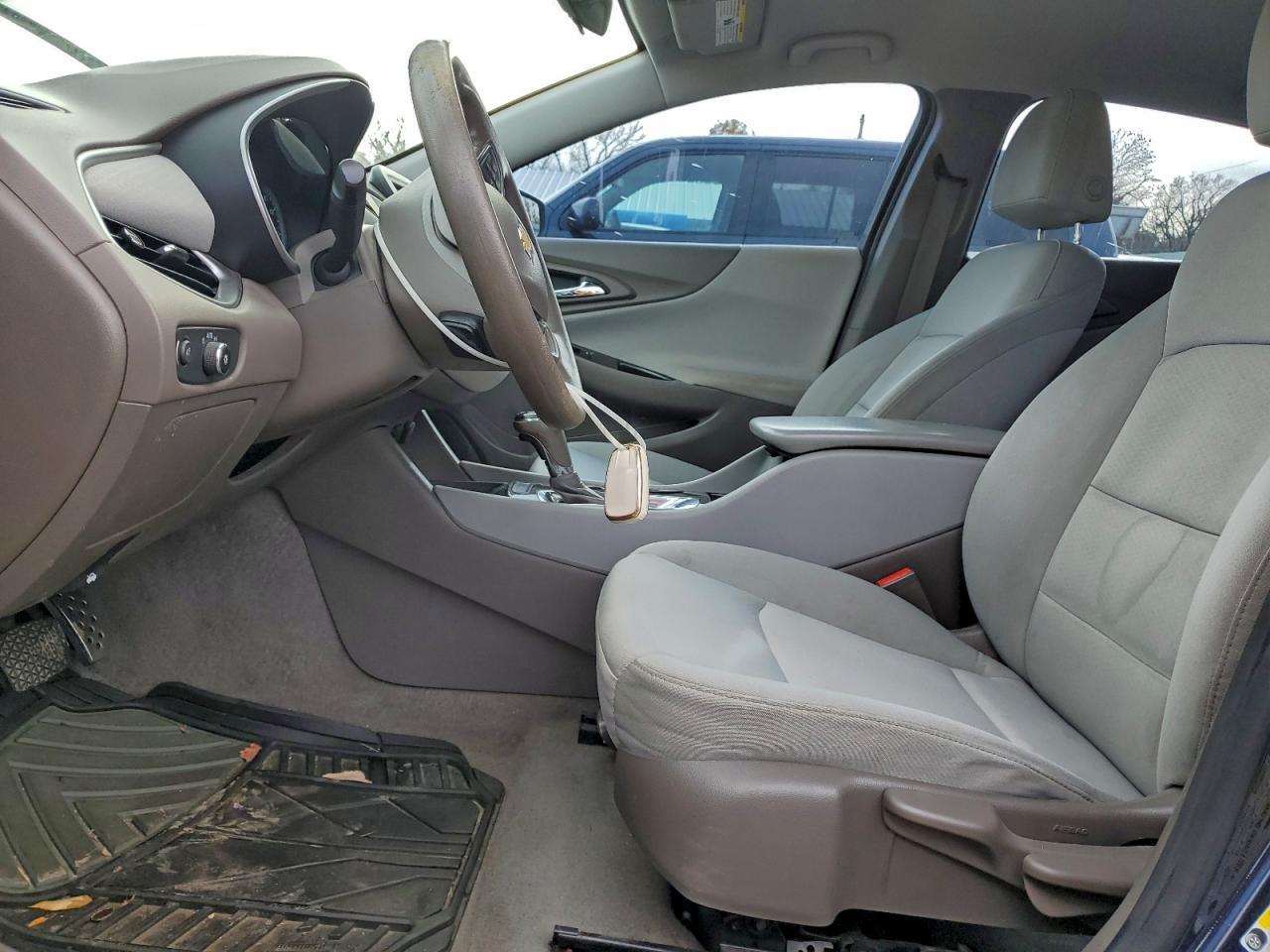2017 Chevrolet Malibu Ls - Фото 7