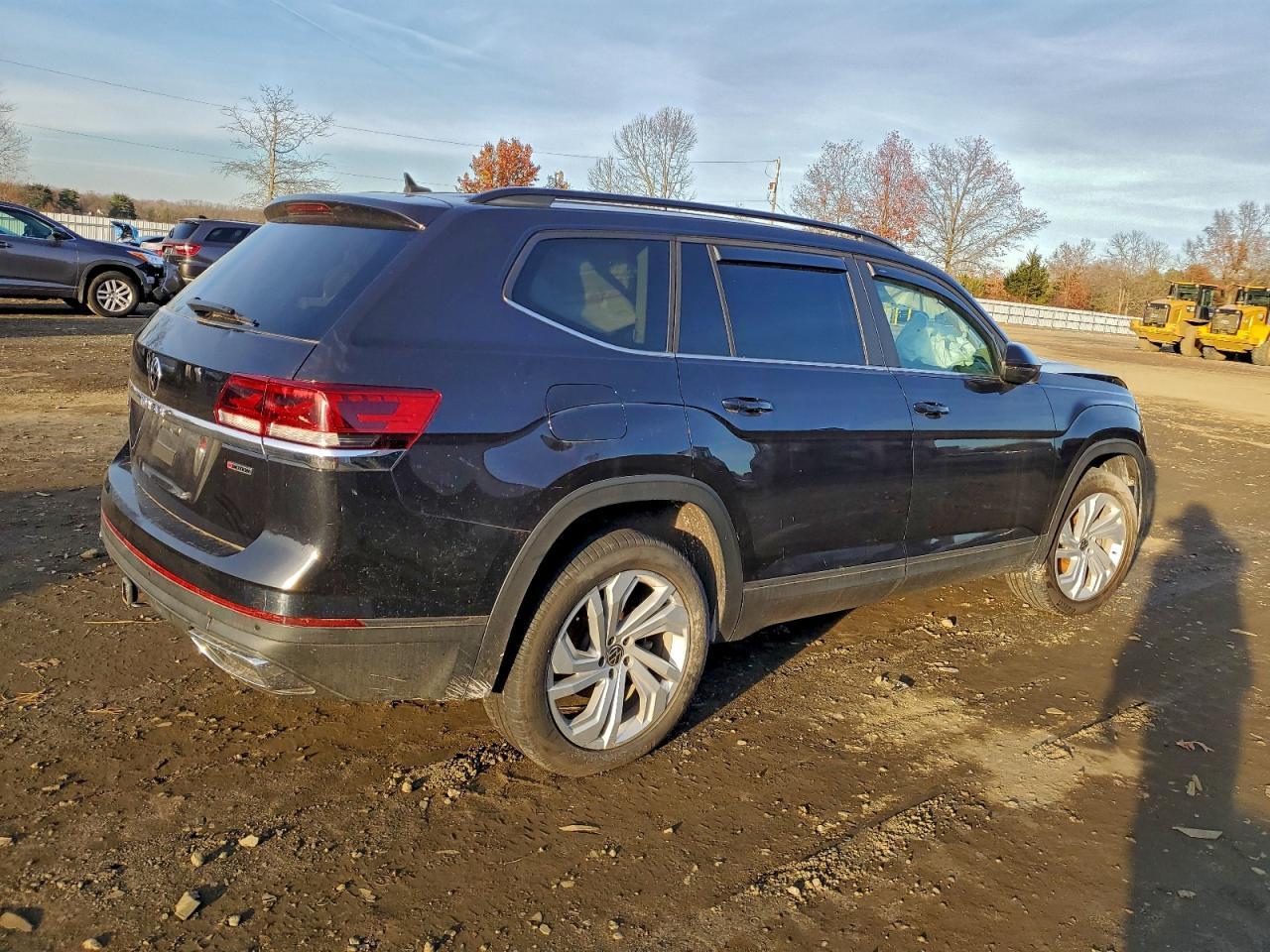 2021 Volkswagen Atlas Se - Фото 3