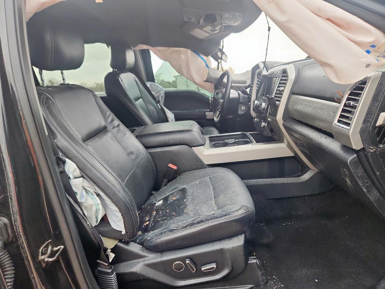 2017 Ford F350 Super Duty - Image 7