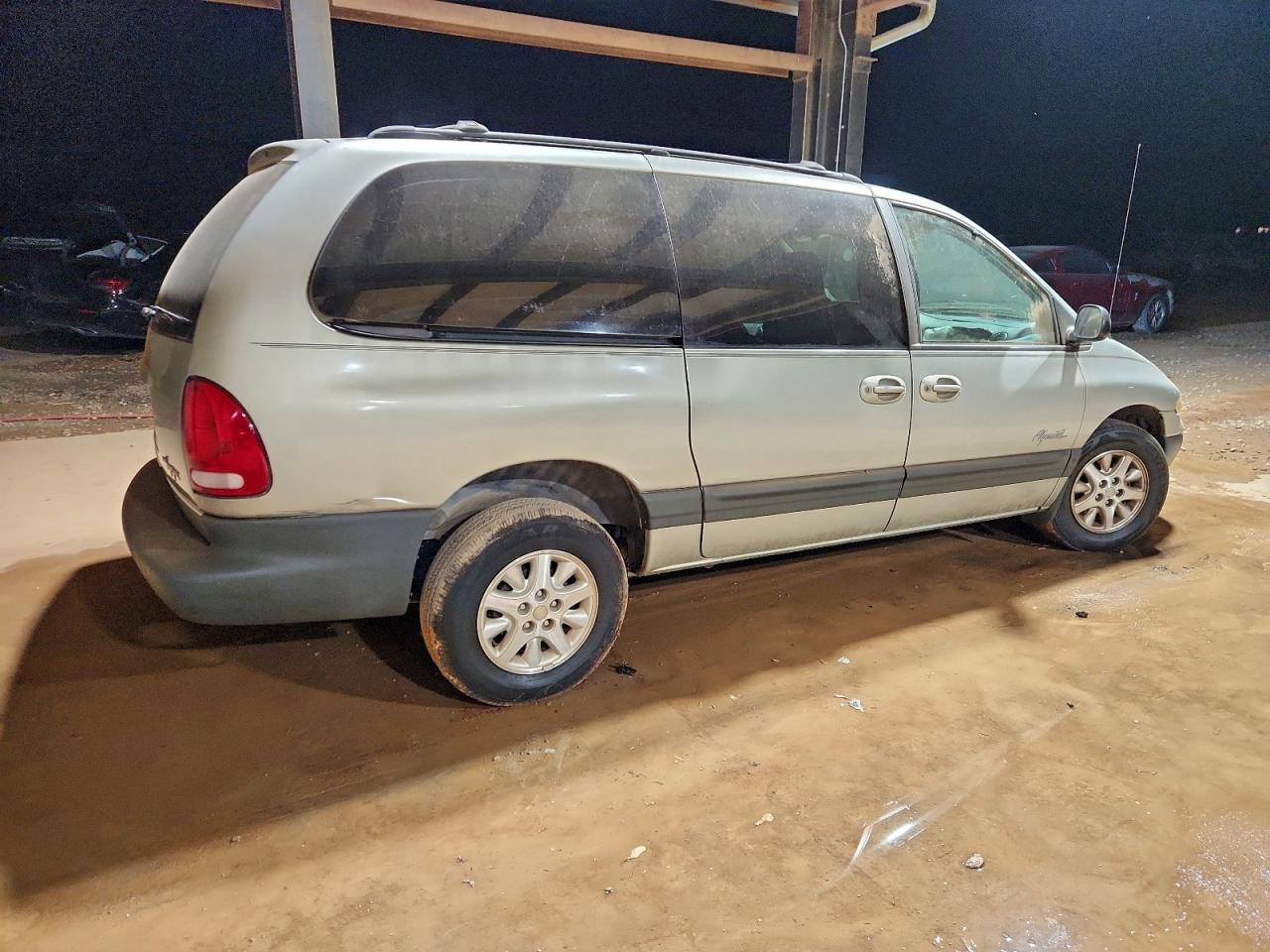 1999 Plymouth Grand Voyager Se - Image 3