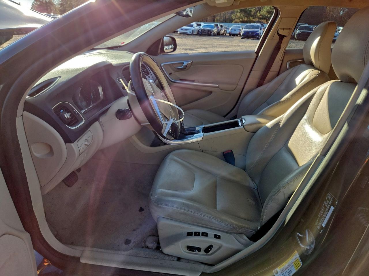 2016 Volvo S60 Premier - Фото 7