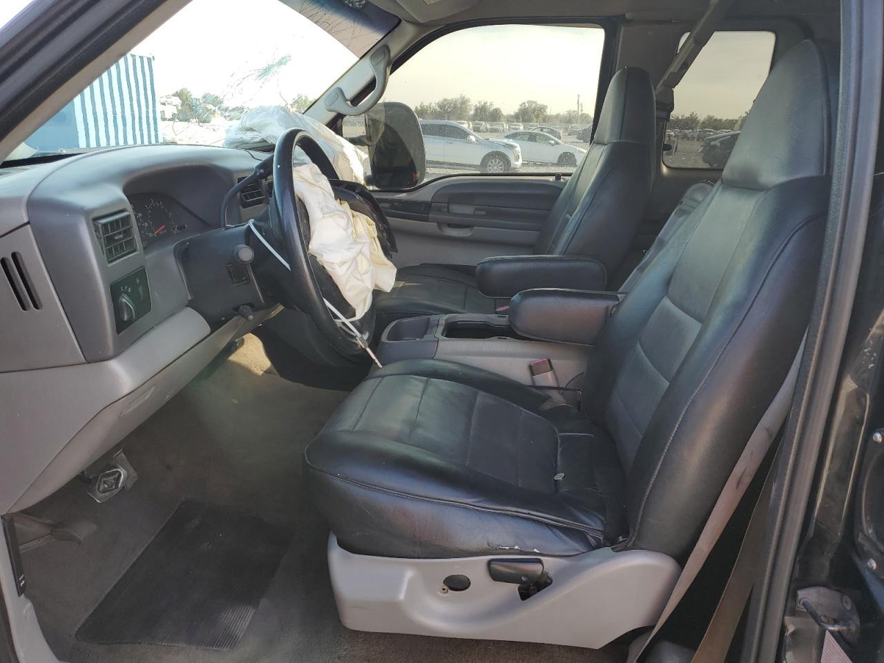 2001 Ford F250 Super Duty - Image 7