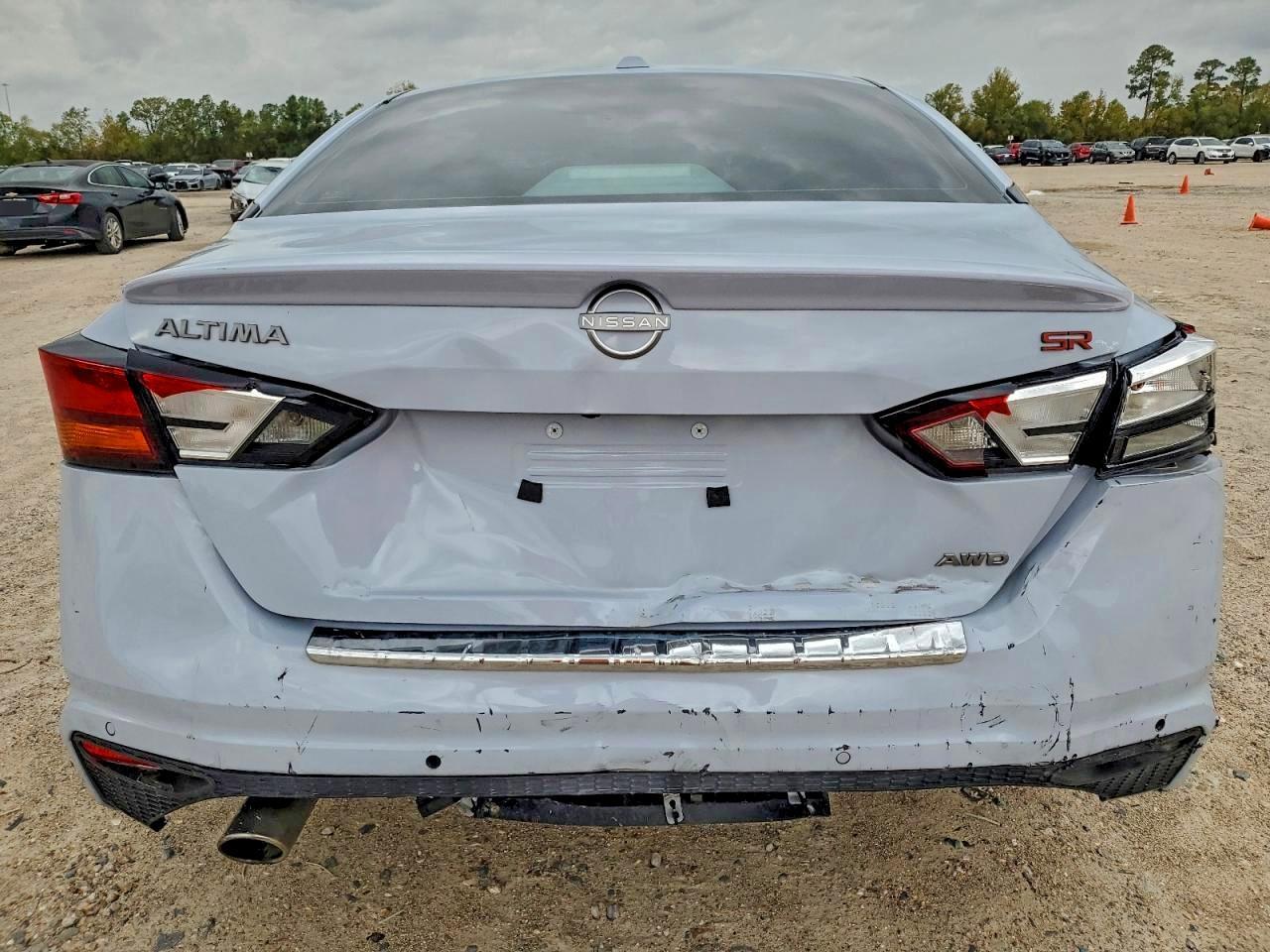 2023 Nissan Altima Sr - Фото 6