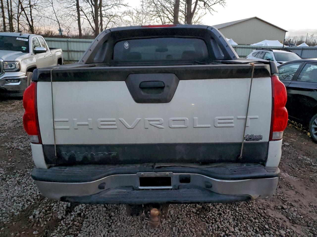 2006 Chevrolet Avalanche K1500 - Image 6