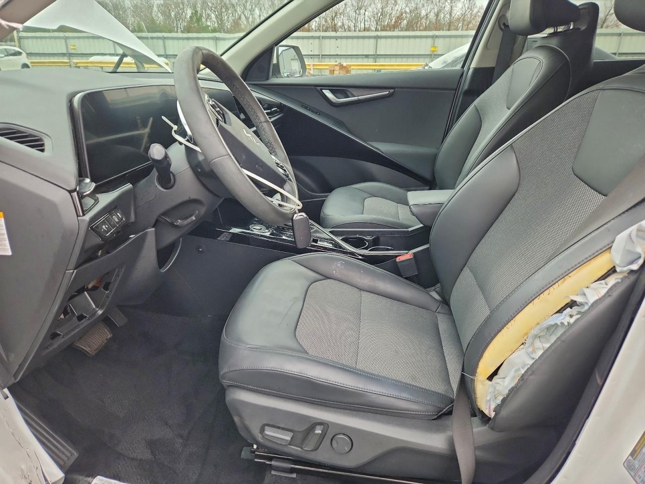 2023 Kia Niro Ex - Image 7