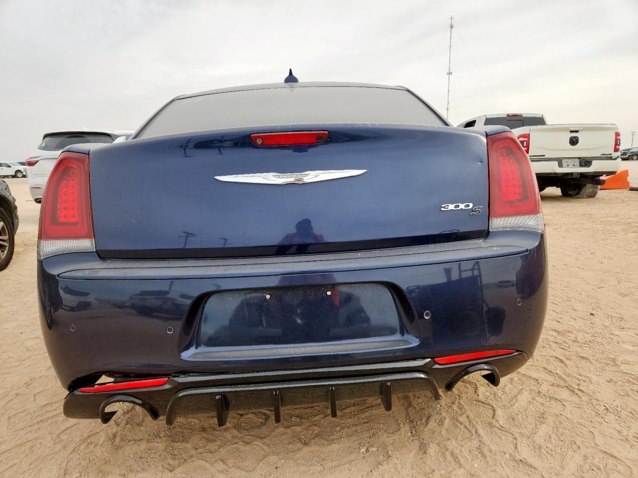 2015 Chrysler 300 S - Фото 6