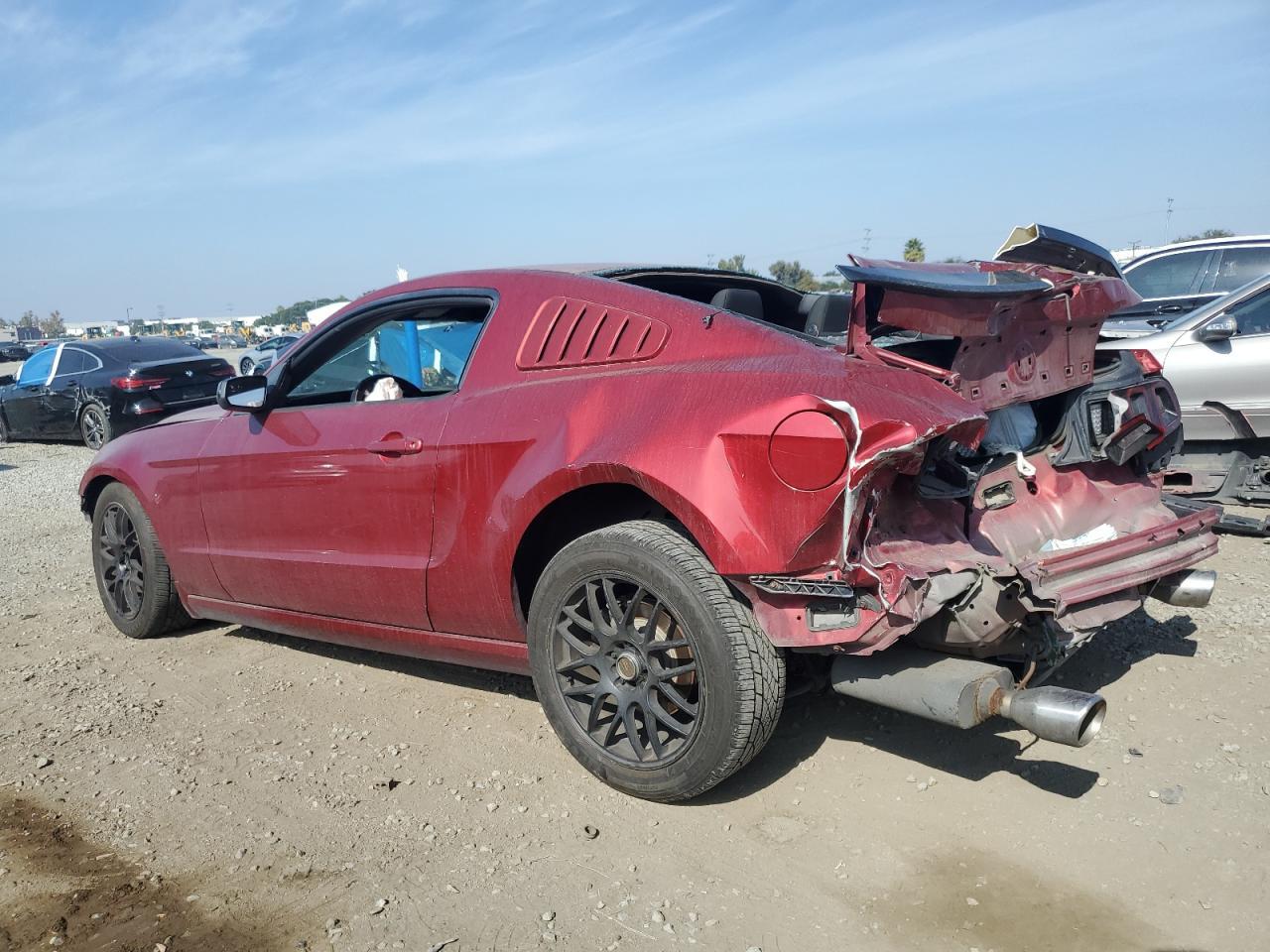 2014 Ford Mustang - Фото 2